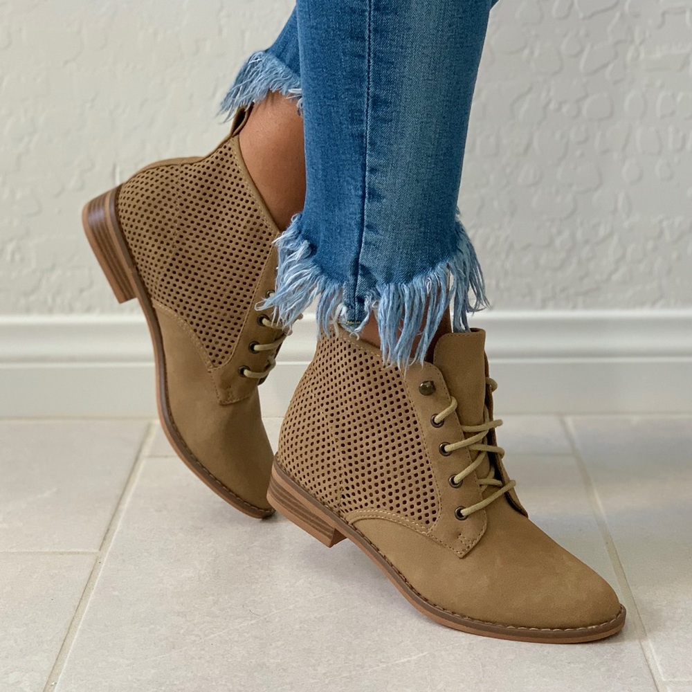 Perforated Lace Up Dress Combat Boot - Picture 2 of 7